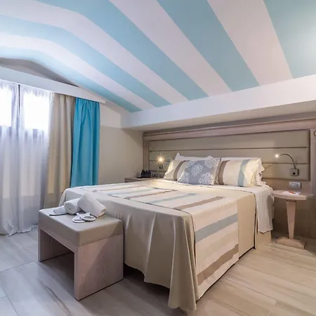Hotel L'ambasciata De Charme 3*
